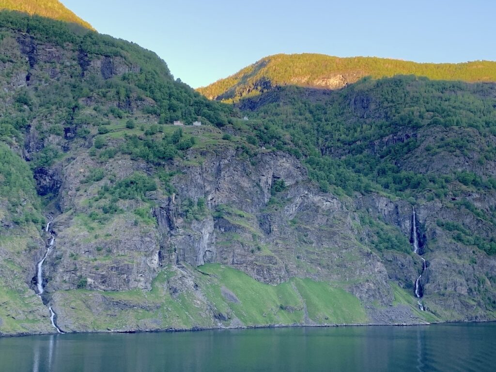 Stigen Gard en el fiordo de Aurlandsfjord