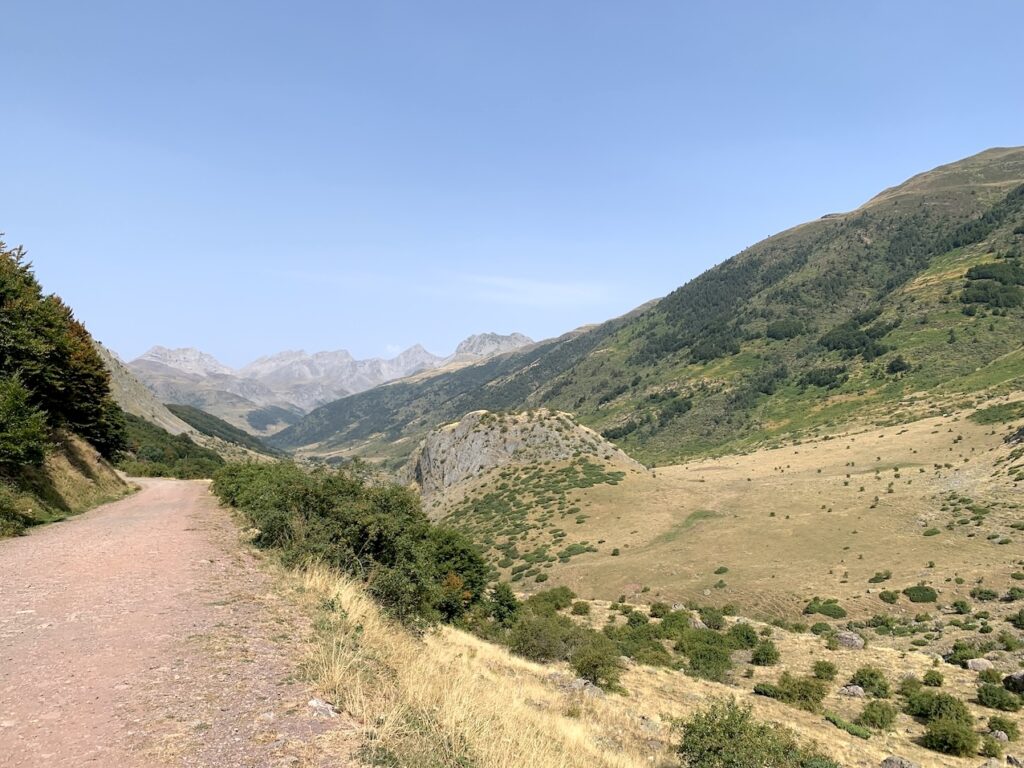 Pista de regreso paralela al Valle de Guarrinza