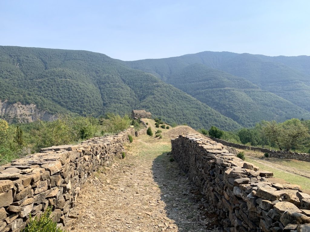 Camino a la Ermita Nuestra Señora de las Eras, Susín, Huesca