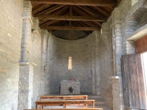 Interior de la Ermita de San Juan de Busa, Huesca