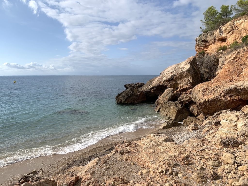 Cala Figera en el Camí de Ronda de la Costa Daurada